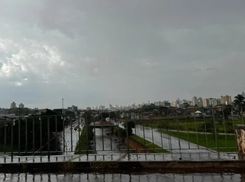 Ciclone extratropical provoca temporais em MS mas calor pode chegar a 36ºC nesta sexta