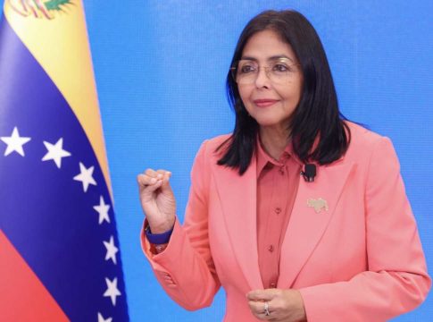 Presidente da Venezuela confirma acordo petrolífero com Estados Unidos