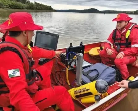 Corpo de um dos pescadores desaparecidos no Lago de Itaipu é encontrado no lado paraguaio