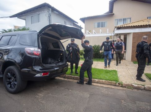 Gaeco prende delegado e policiais por envolvimento com o tráfico