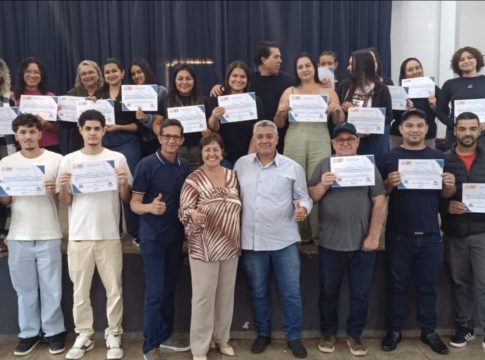 Projeto Mãos do Bem encerra capacitação com 21 alunos qualificados em Mundo Novo