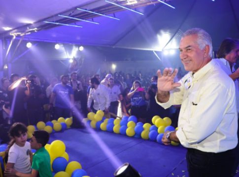 Na reta final, Azambuja reforça campanha em Campo Grande