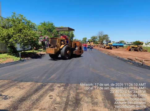 Com a aplicação do CBUQ prefeitura de Iguatemi inicia pavimentação asfáltica da Rua Ocídio da Costa
