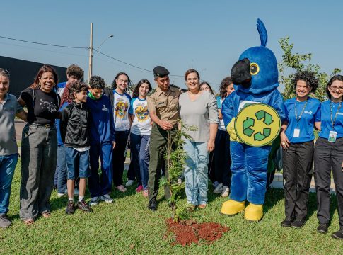 Dia da Árvore une conhecimento, plantio e educação ambiental em Guaíra