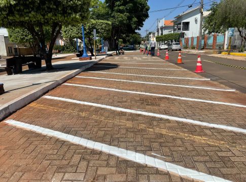 Revitalização da Feira Livre avança com serviços de pintura e melhorias no espaço