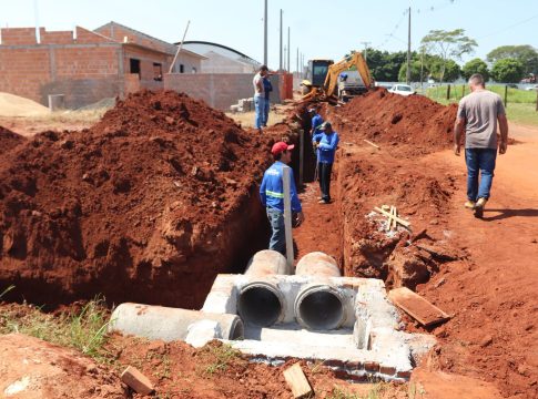 Governo de Mundo Novo executa drenagem na Rua Anísio José Ribeiro, na Vila Nova