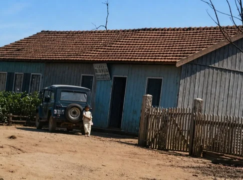 Das 229 casas de madeira que guardam a história de Naviraí, apenas 27 estão conservadas, aponta pesquisa