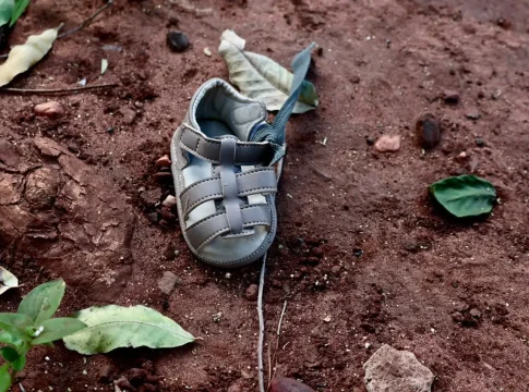 Corpo de criança vítima de possível descarga elétrica será sepultado em Miranda