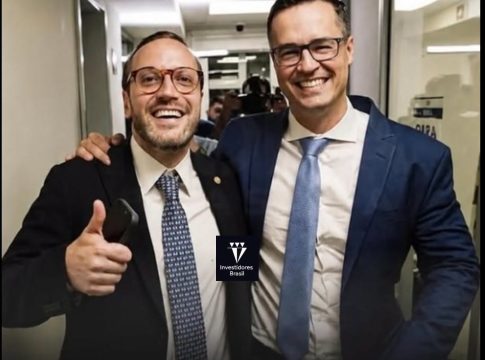 Filipi Barros e Deltan Dallagnol foram eleitos senadores no Paraná