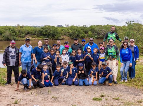 Eldorado realizou plantio de mudas na rampa de pesca do Rio Iguatemi
