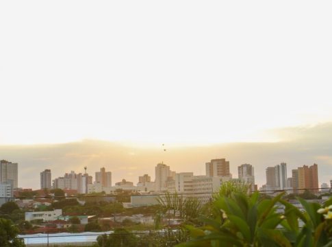 Tempo vira em MS e quarta-feira pode ter chuva forte e granizo