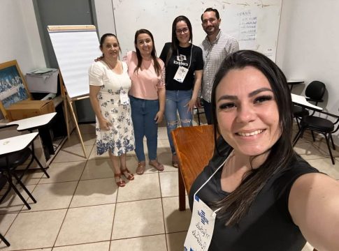 Palestra sobre atendimento ao cliente reúne participantes no Centro de Qualificação de Mundo Novo