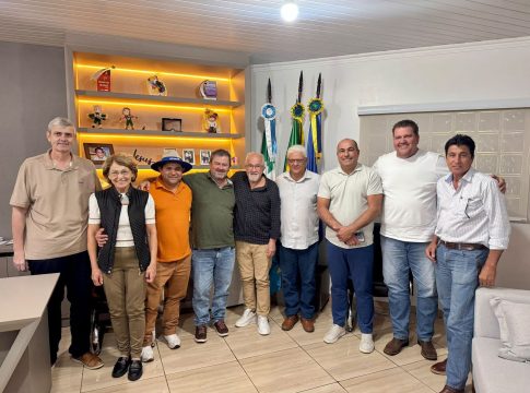Prefeito Dr. Lídio se reúne com vereadores para fortalecer o diálogo e a parceria entre os Poderes em Iguatemi