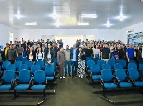 Tacuru encerra ciclo de atividades de Educação Empreendedora com palestra “Professor Transformador”