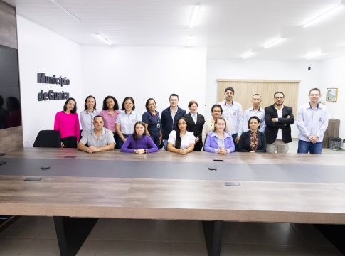 Guaíra empossa cinco novos servidores aprovados em concurso público