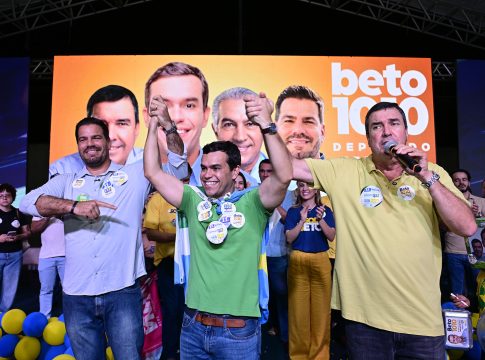 Após 45 mil km pelo MS, deputado Beto Pereira encerra campanha com grande ato em Campo Grande