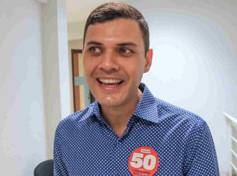 Ex-PSOL, petista Luso Queiroz negocia filiação ao PL após desavença na campanha