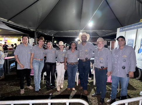 PREFEITO DR. LÍDIO LEDESMA PRESTIGIA 6ª EDIÇÃO DO RODEIO SERTANEJO NO ASSENTAMENTO NOSSA SENHORA AUXILIADORA.