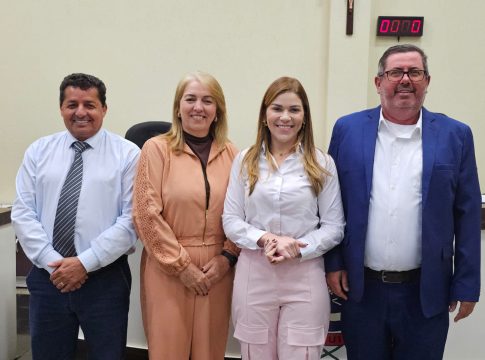 ITAQUIRAÍ: vereadora Ariadne é eleita presidente para 2027/2028