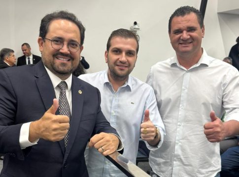 Richardson e Kaudi conquistam R$ 50 mil para o Espaço Viva